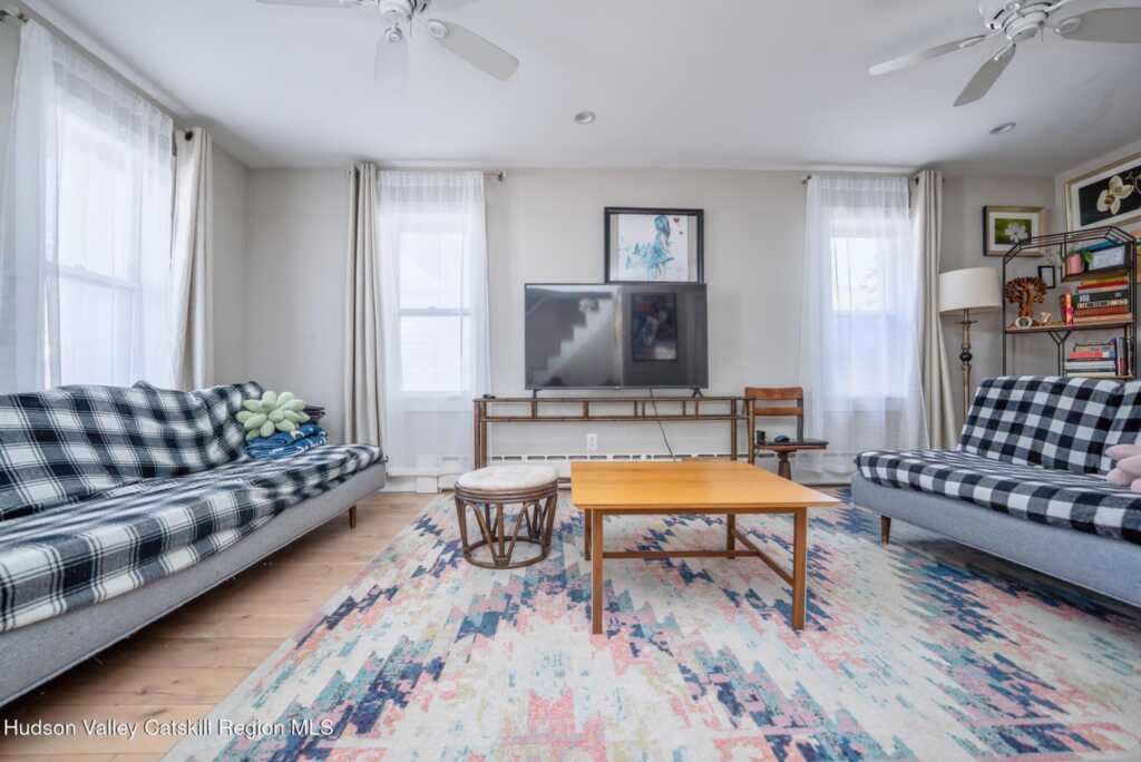 44 Hanratty Street, Kingston, NY 12401 - Photo 4 of 38