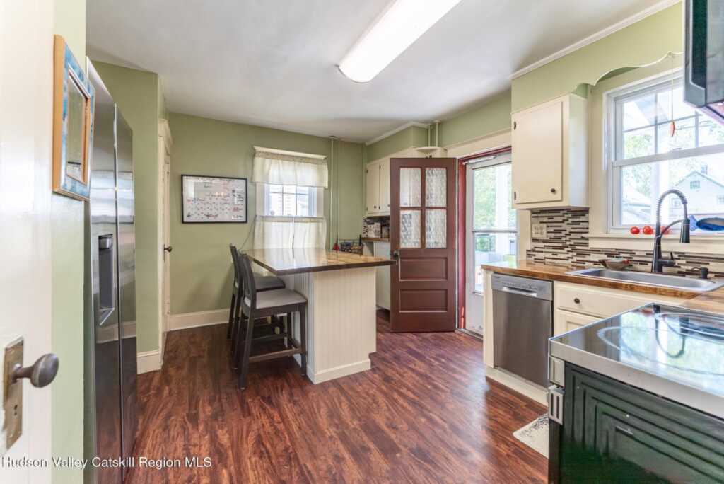 102 Emerson Street, Kingston, NY 12401 - Photo 23 of 50