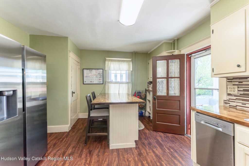 102 Emerson Street, Kingston, NY 12401 - Photo 24 of 50