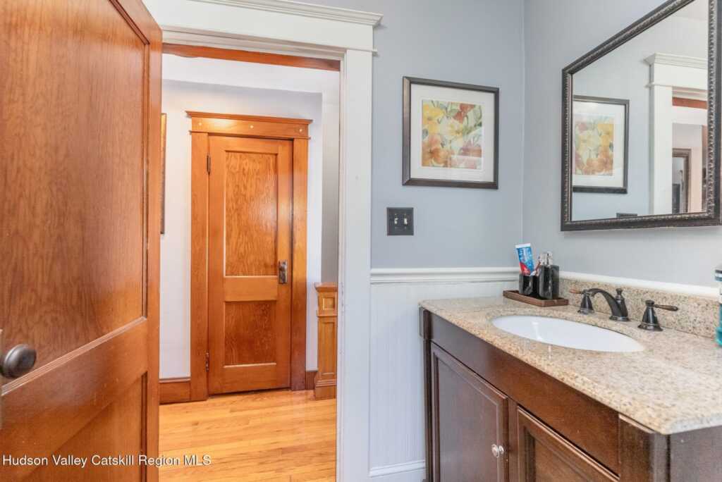 102 Emerson Street, Kingston, NY 12401 - Photo 30 of 50
