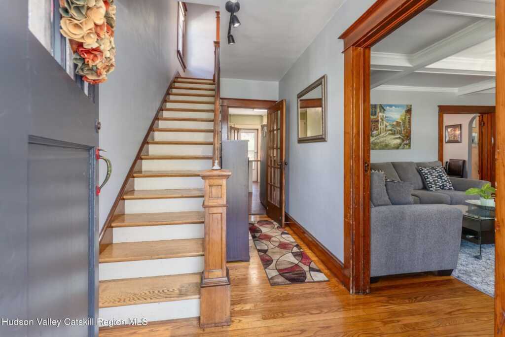 102 Emerson Street, Kingston, NY 12401 - Photo 4 of 50