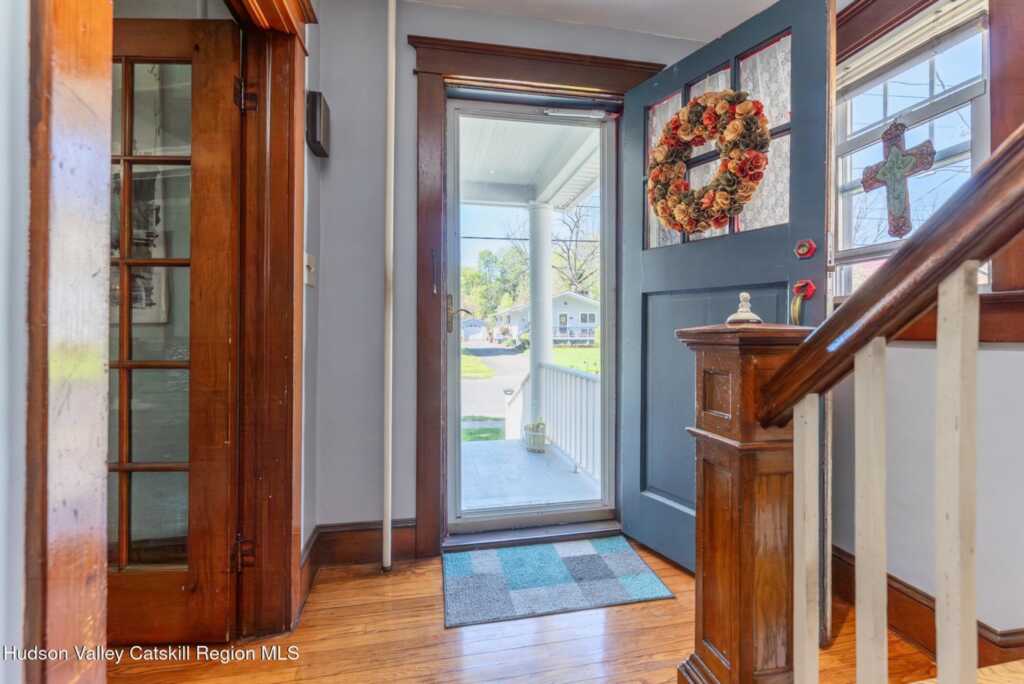 102 Emerson Street, Kingston, NY 12401 - Photo 5 of 50