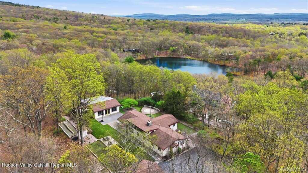 7 Marron Lane, New Paltz, NY 12561 - Photo 5 of 39