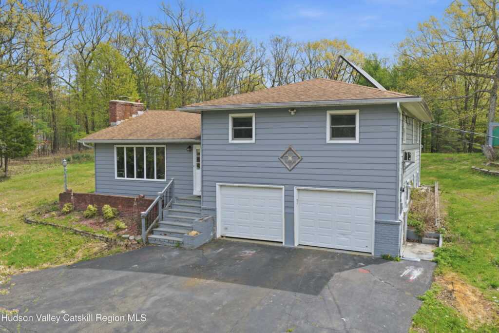 103 Laurel Lane, Saugerties, NY 12477