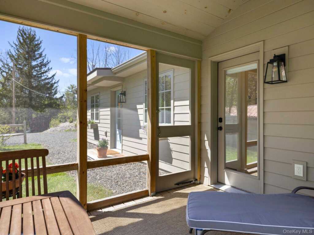 555 Mountain View Avenue, Hurley, NY 12443 - Photo 19 of 29