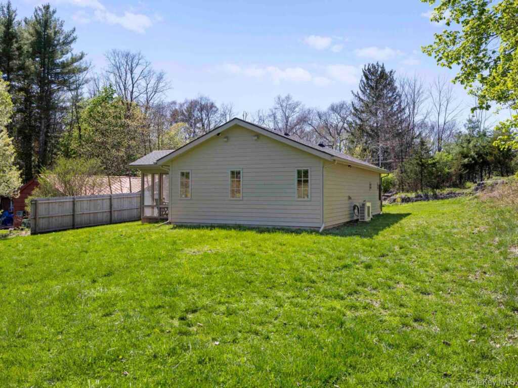 555 Mountain View Avenue, Hurley, NY 12443 - Photo 27 of 29