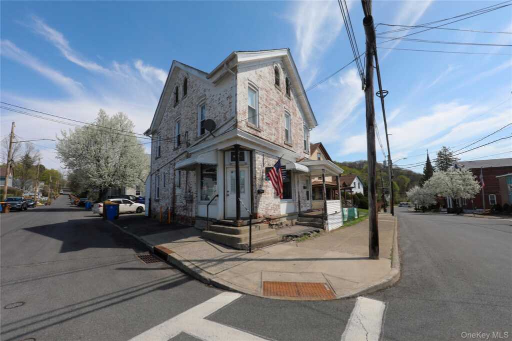 498 Delaware Avenue, Kingston, NY 12401