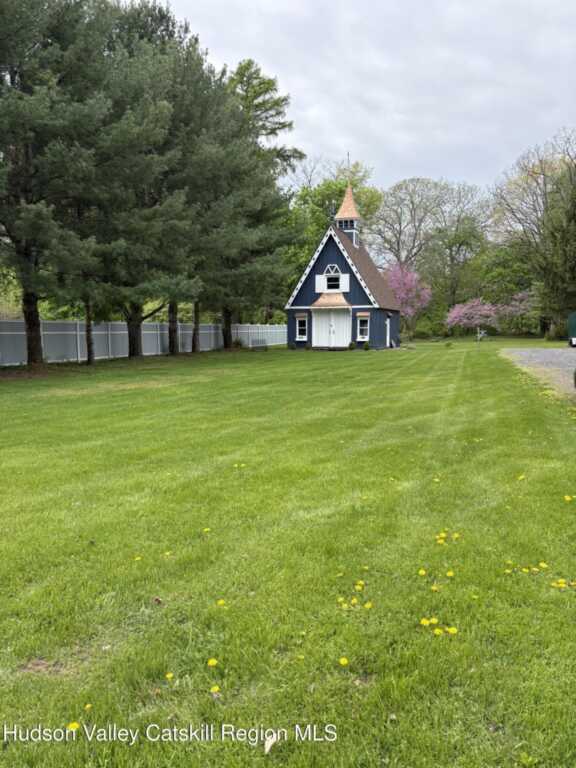 28 Bridge Street, Saugerties, NY 12477 - Photo 3 of 11
