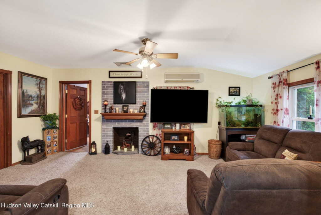 296 2nd Avenue, Kingston, NY 12401 - Photo 10 of 44
