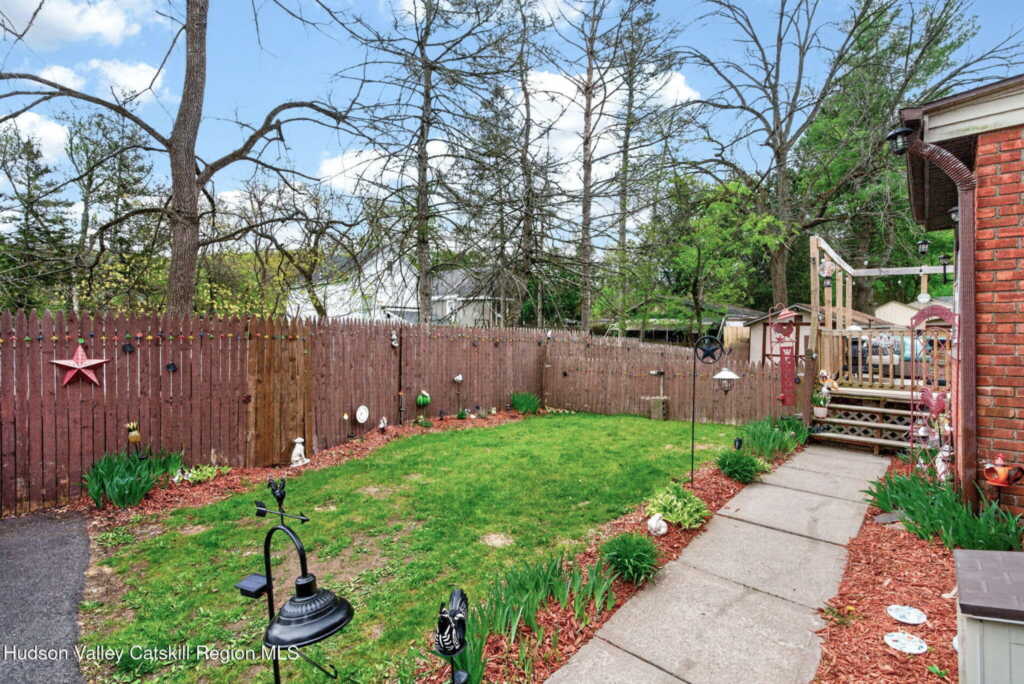 296 2nd Avenue, Kingston, NY 12401 - Photo 41 of 44