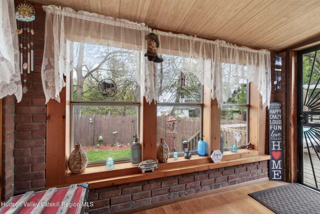 296 2nd Avenue, Kingston, NY 12401 - Photo 7 of 44