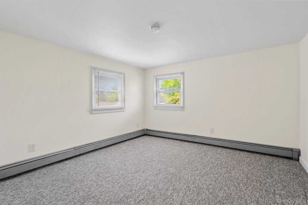 252-254 Partition Street, Saugerties, NY 12477 - Photo 15 of 35