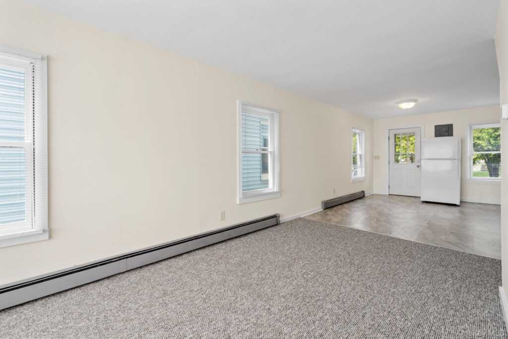 252-254 Partition Street, Saugerties, NY 12477 - Photo 8 of 35