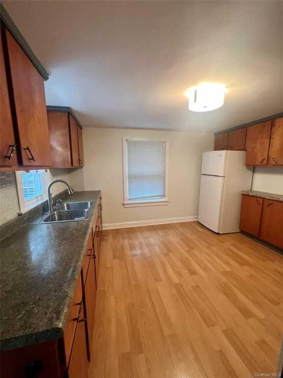 154 Lucas Avenue, Kingston, NY 12401 - Photo 2 of 10