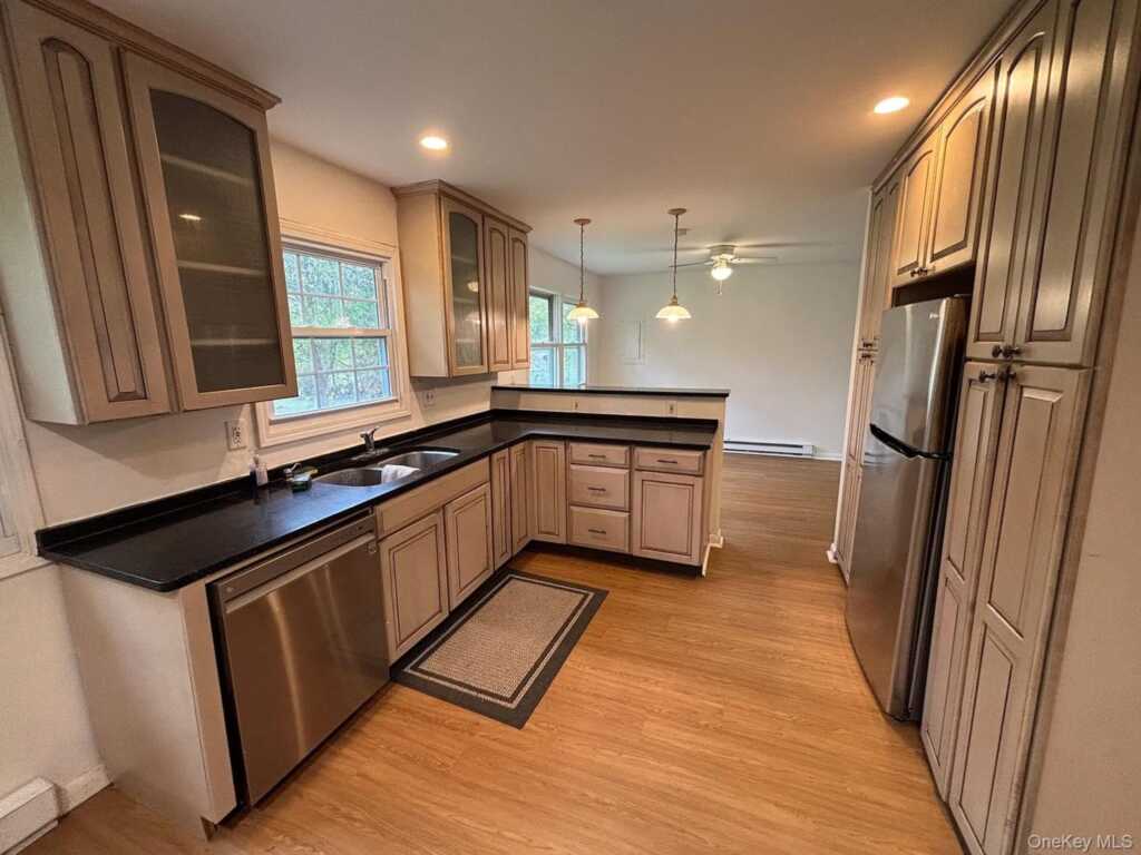 2 Partington Place, New Paltz, NY 12561 - Photo 10 of 19