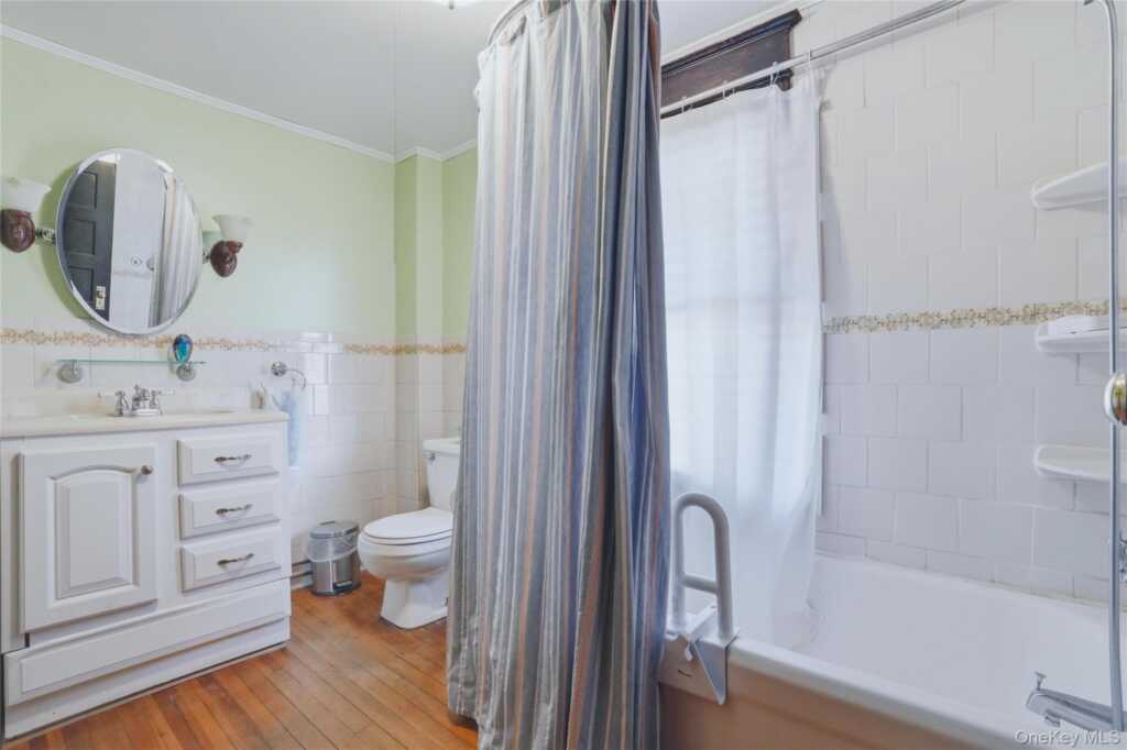 160 Foxhall Avenue, Kingston, NY 12401 - Photo 12 of 17