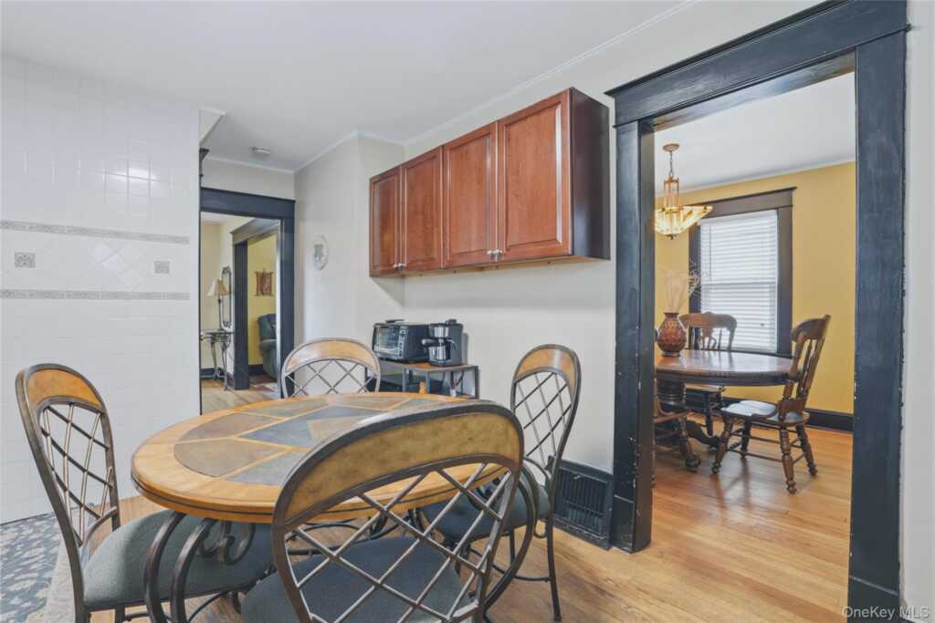 160 Foxhall Avenue, Kingston, NY 12401 - Photo 6 of 17