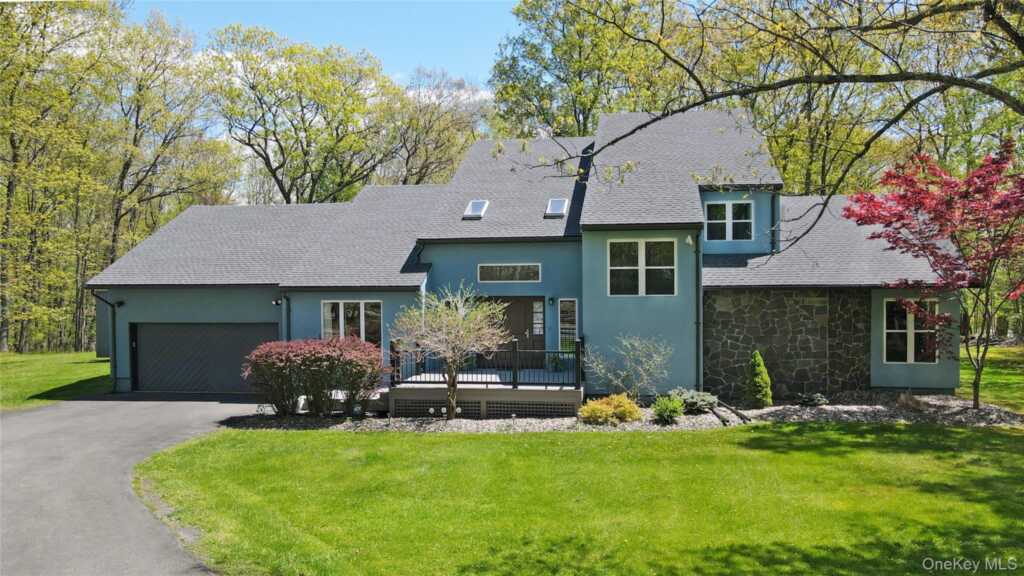 44 Bristol Hill Road, Hurley, NY 12433