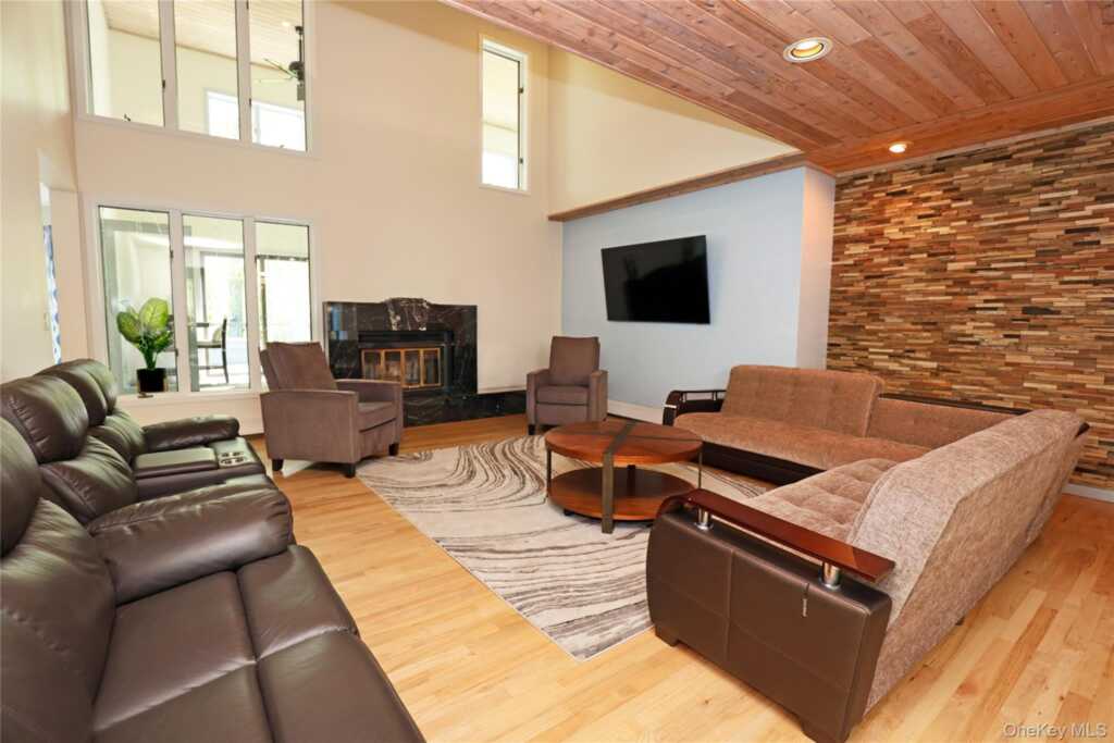 44 Bristol Hill Road, Hurley, NY 12433 - Photo 4 of 34