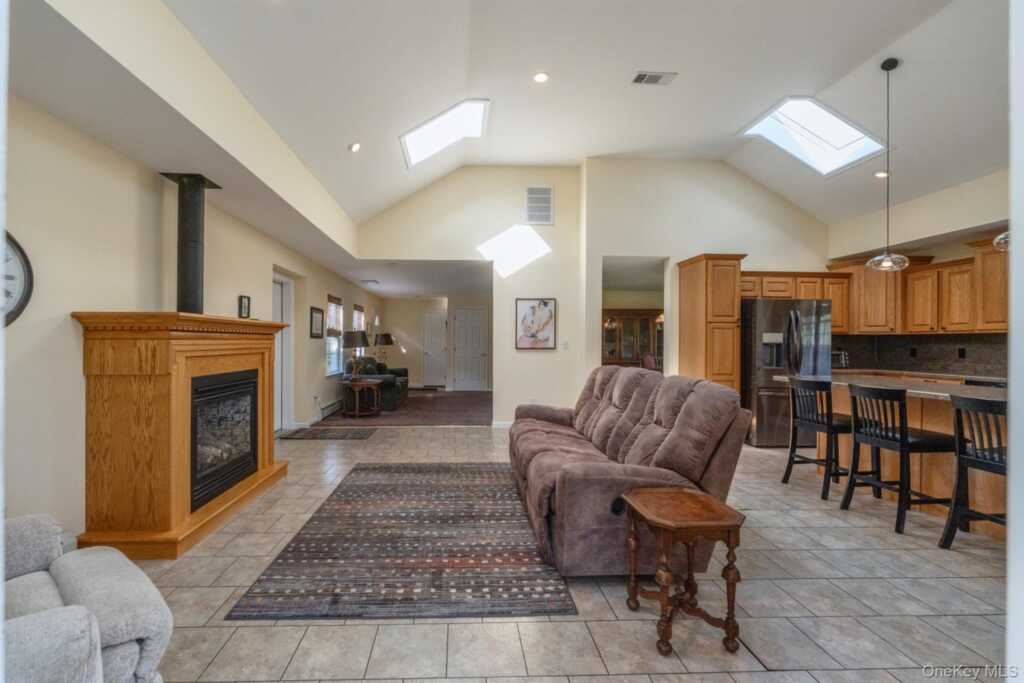 25 Spada Drive, Saugerties, NY 12477 - Photo 14 of 50