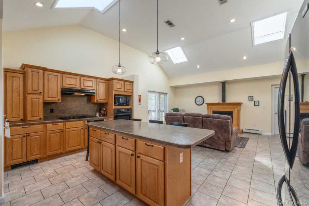 25 Spada Drive, Saugerties, NY 12477 - Photo 22 of 50