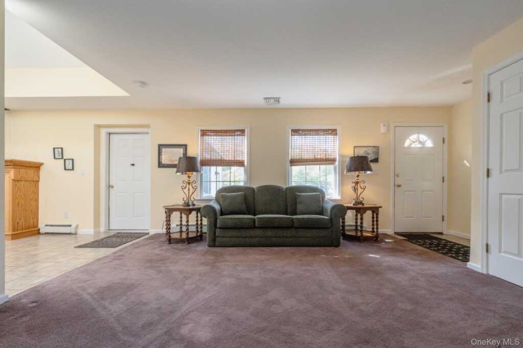 25 Spada Drive, Saugerties, NY 12477 - Photo 6 of 50