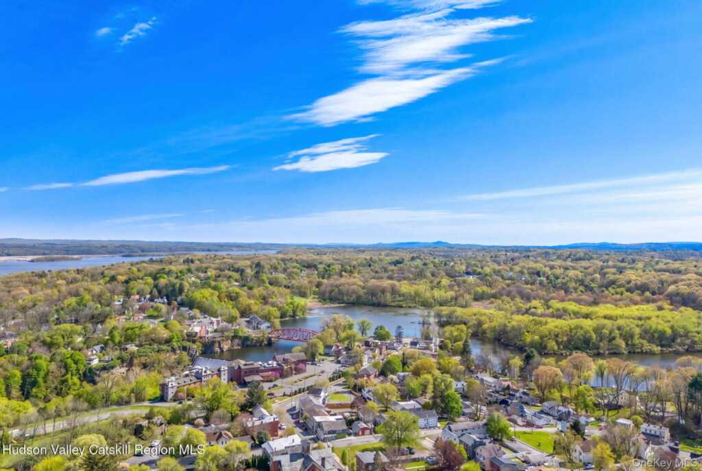 230 Partition Street, Unit #2, Saugerties, NY 12477 - Photo 13 of 17