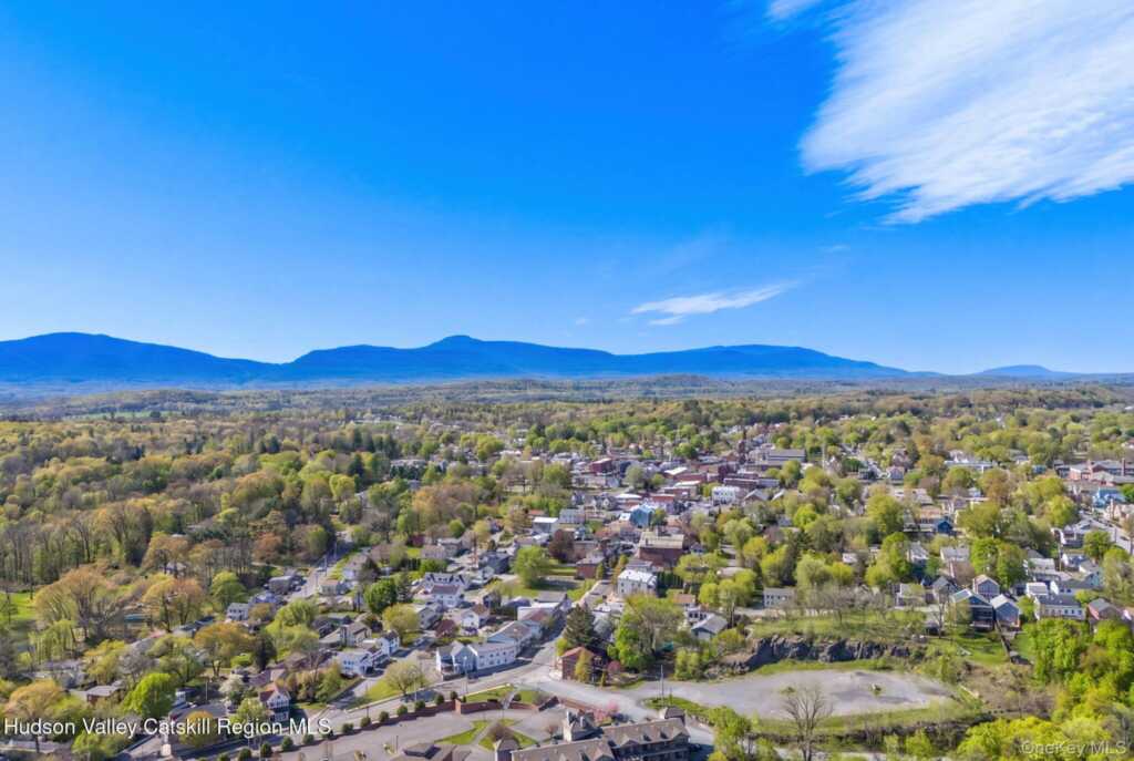 230 Partition Street, Unit #2, Saugerties, NY 12477 - Photo 16 of 17