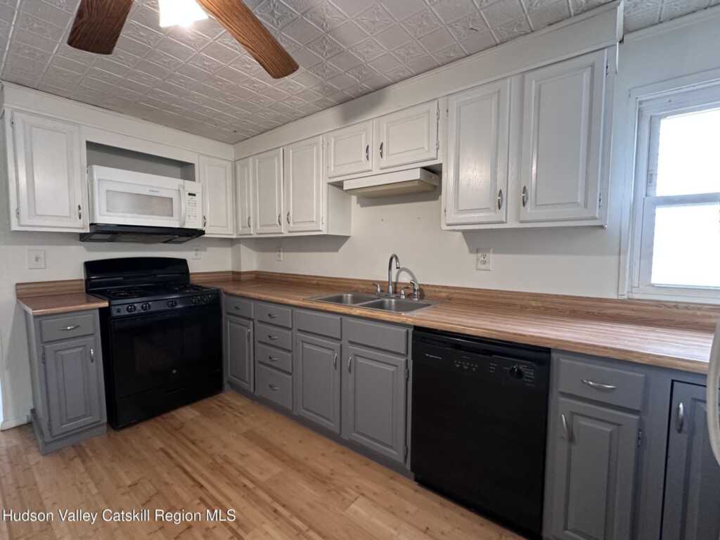 40 2nd Avenue, Kingston, NY 12401 - Photo 23 of 29
