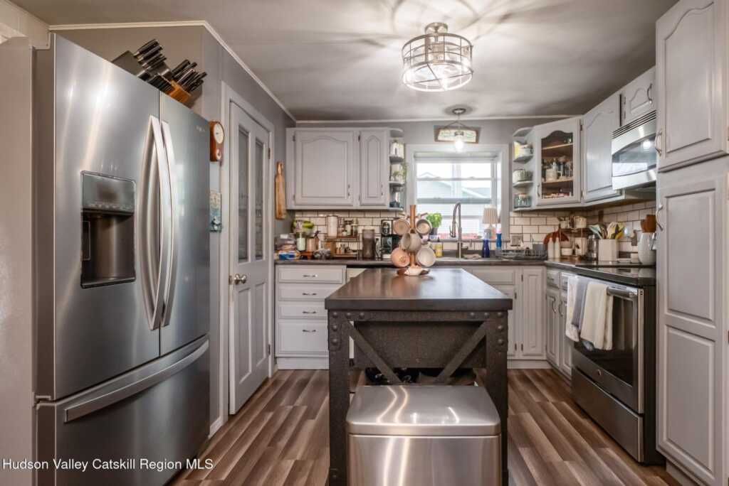 294 Glasco Turnpike, Saugerties, NY 12477 - Photo 12 of 48