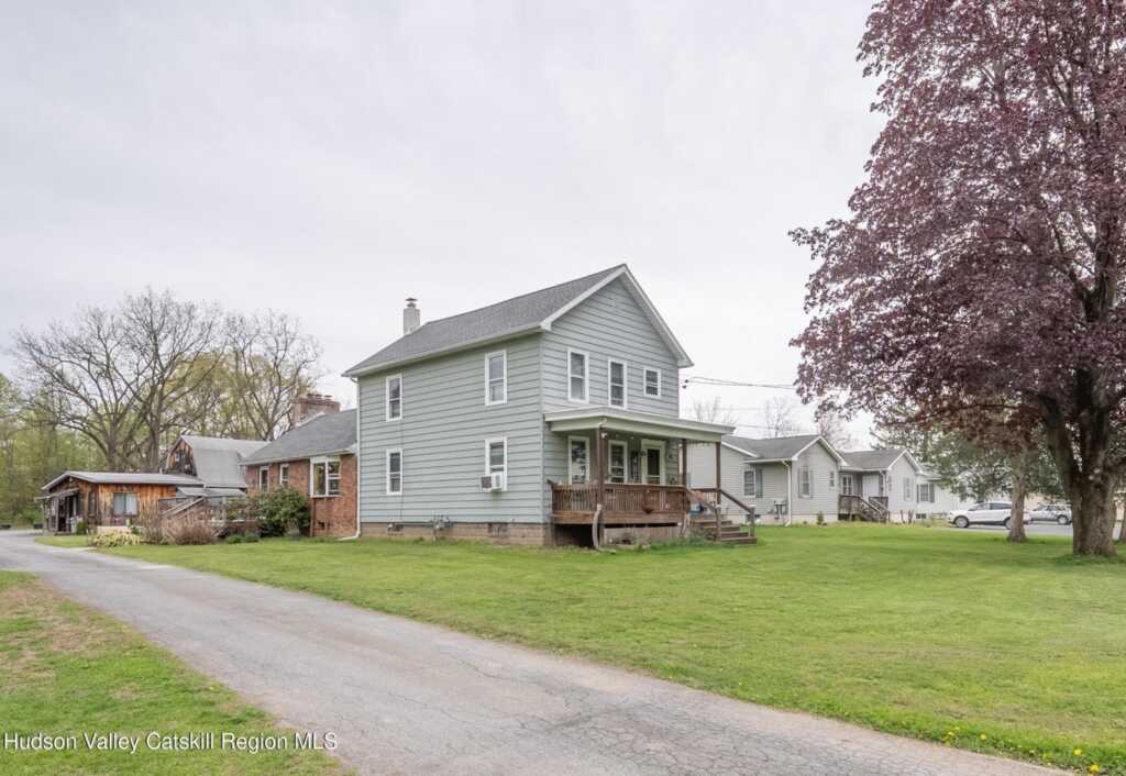 294 Glasco Turnpike, Saugerties, NY 12477 - Photo 2 of 48