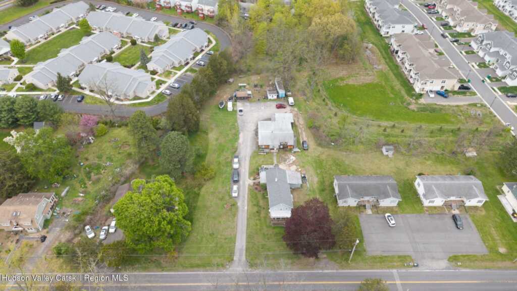 294 Glasco Turnpike, Saugerties, NY 12477 - Photo 9 of 48