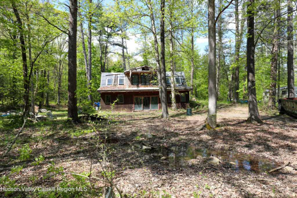 77 Ulster Landing Road, Kingston, NY 12401