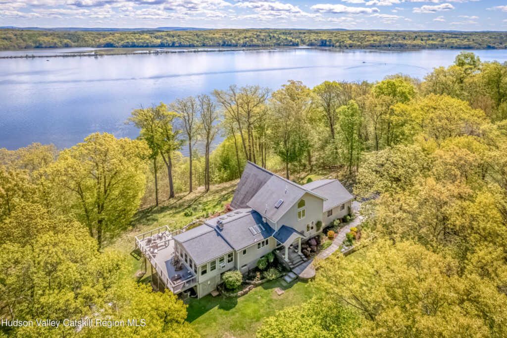 75 Turkey Point Drive, Saugerties, NY 12477 - Photo 2 of 36