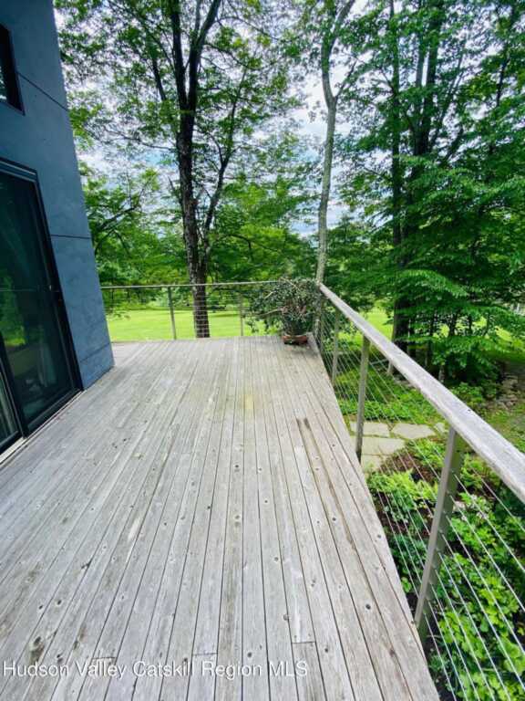 206 Hutchin Hill Road, Woodstock, NY 12498 - Photo 11 of 31