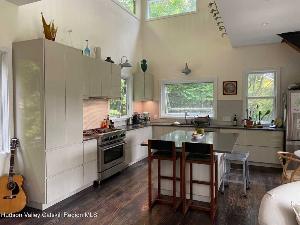 206 Hutchin Hill Road, Woodstock, NY 12498 - Photo 18 of 31