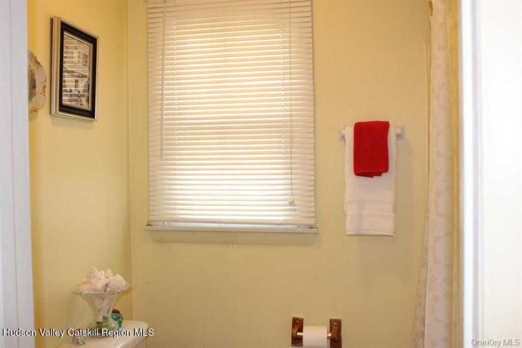 12 Parsonage Street, Rhinebeck, NY 12572 - Photo 28 of 50