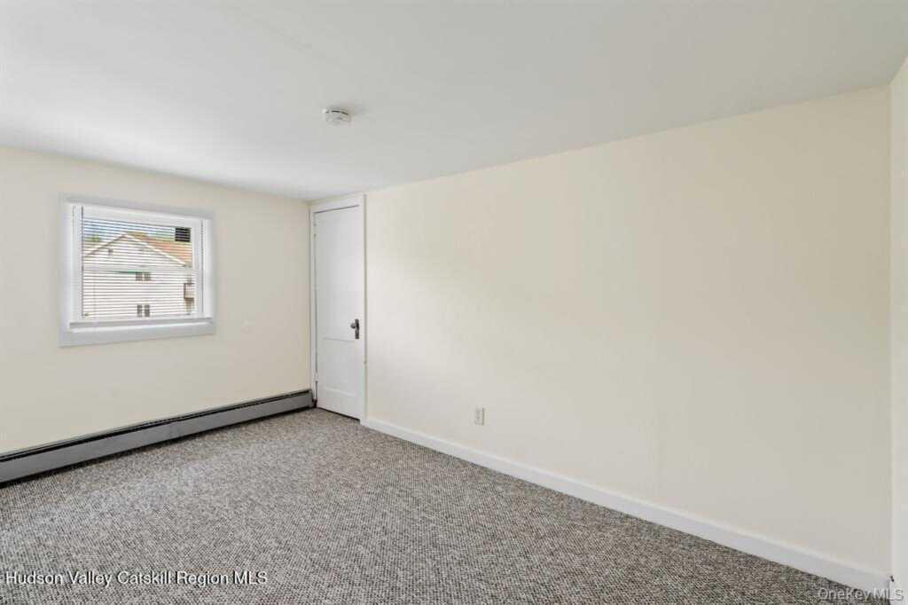 252-254 Partition Street, Saugerties, NY 12477 - Photo 12 of 35