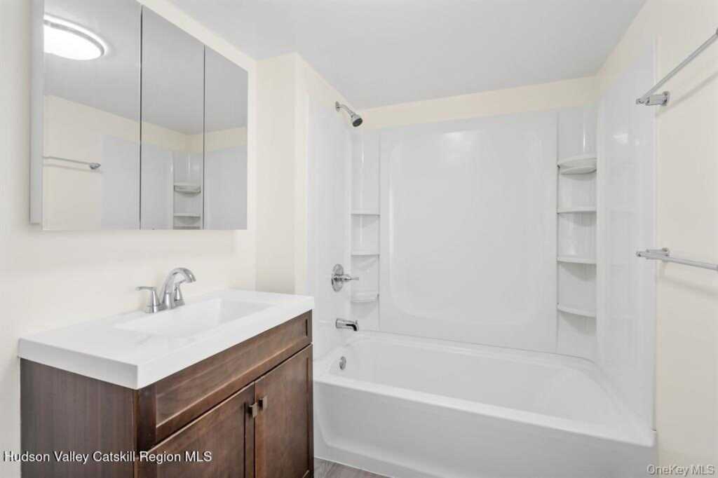 252-254 Partition Street, Saugerties, NY 12477 - Photo 16 of 35