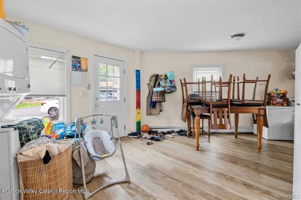 252-254 Partition Street, Saugerties, NY 12477 - Photo 23 of 35
