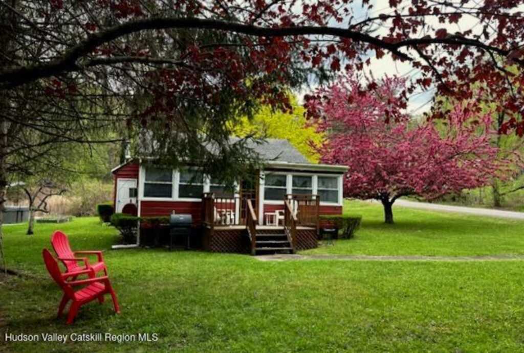 123 Herdman Road, Phoenicia, NY 12464