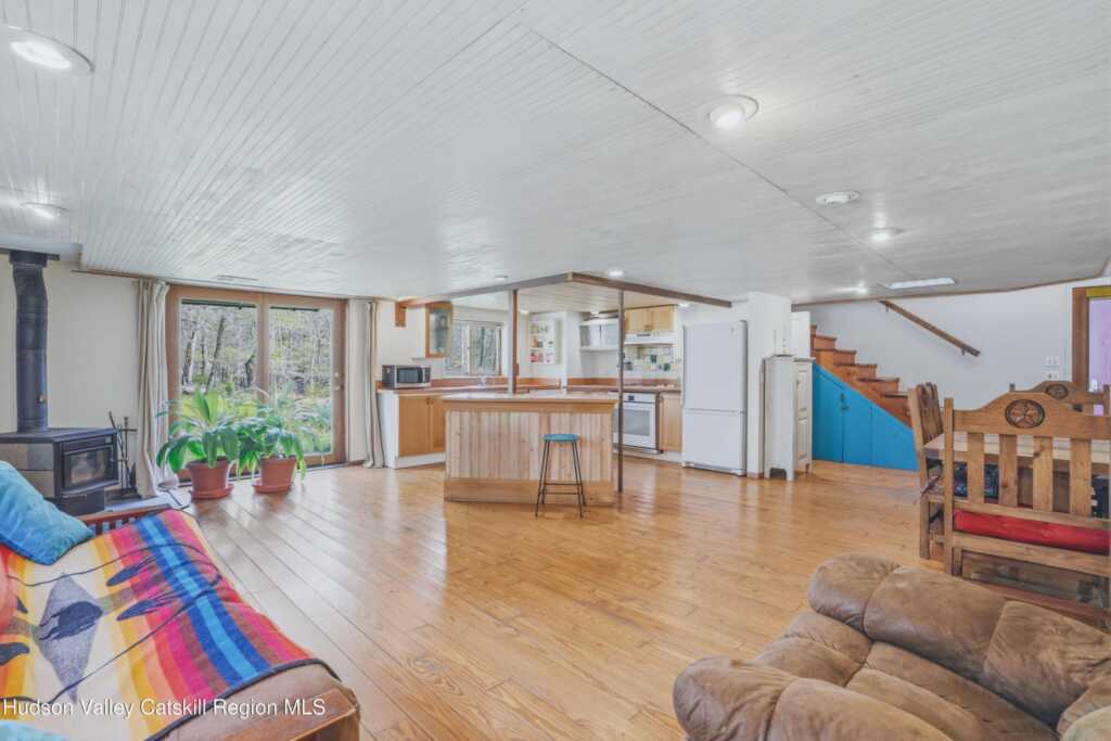4 Ashley Lane, Woodstock, NY 12498 - Photo 4 of 19