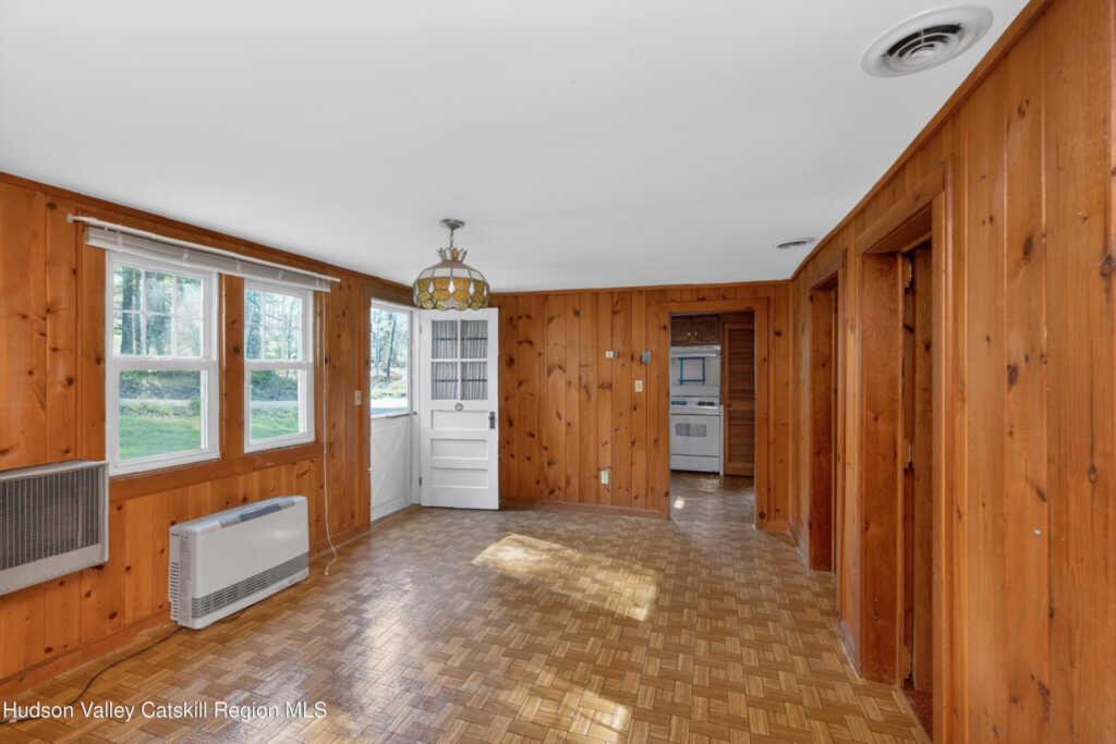 208 Canary Hill Road, Hurley, NY 12443 - Photo 3 of 16