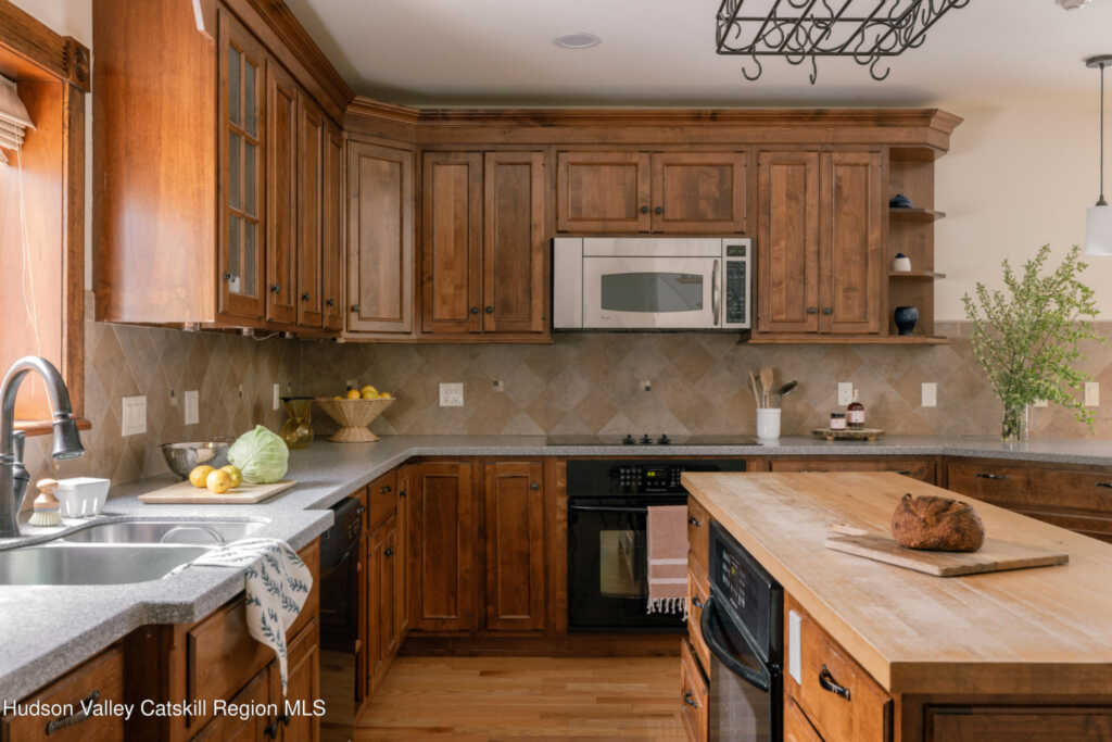 532 Springtown Road, New Paltz, NY 12561 - Photo 12 of 28