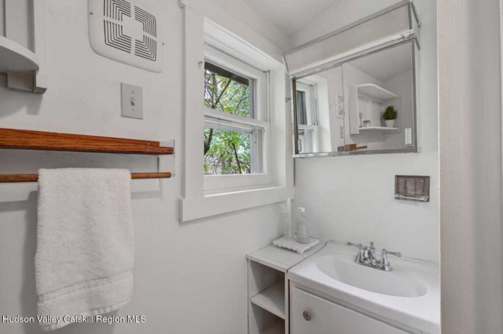 27 Old Wagon Road, Woodstock, NY 12498 - Photo 41 of 50