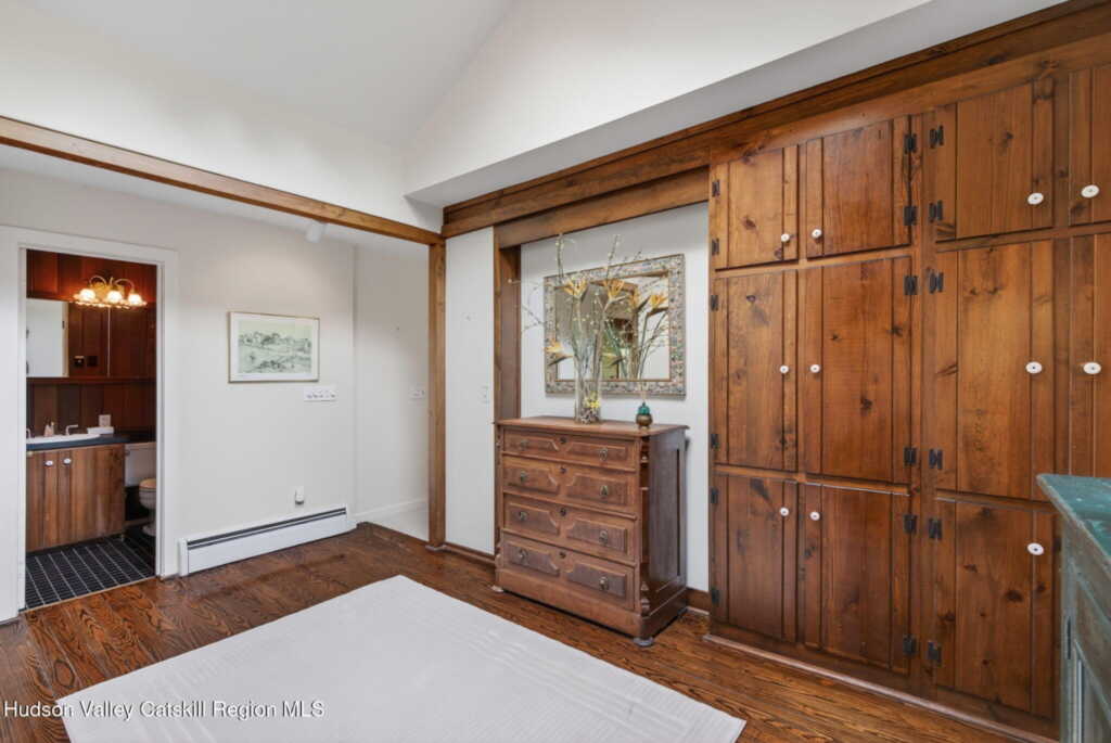 27 Old Wagon Road, Woodstock, NY 12498 - Photo 7 of 50
