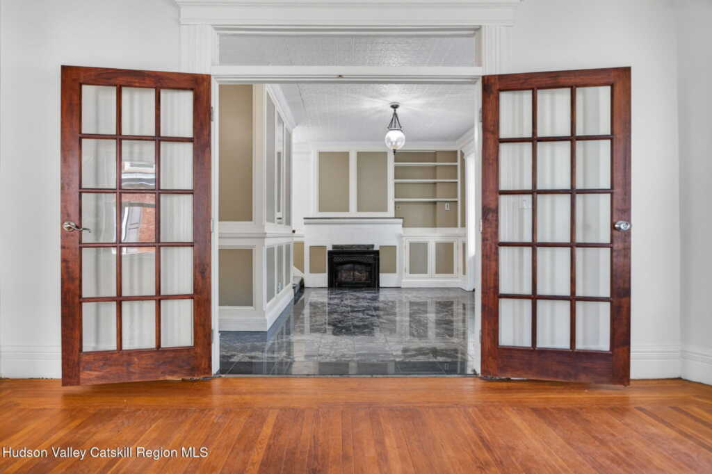 21 Ulster Avenue, Unit #A, Saugerties, NY 12477 - Photo 4 of 50