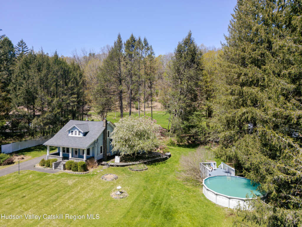330 Pine Bush Road, Stone Ridge, NY 12484 - Photo 7 of 50