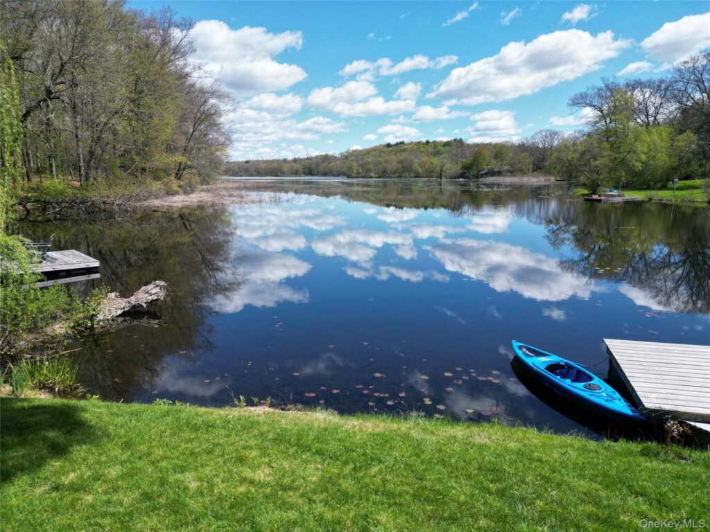 18 Fourth Avenue, Rhinebeck, NY 12572 - Photo 22 of 24