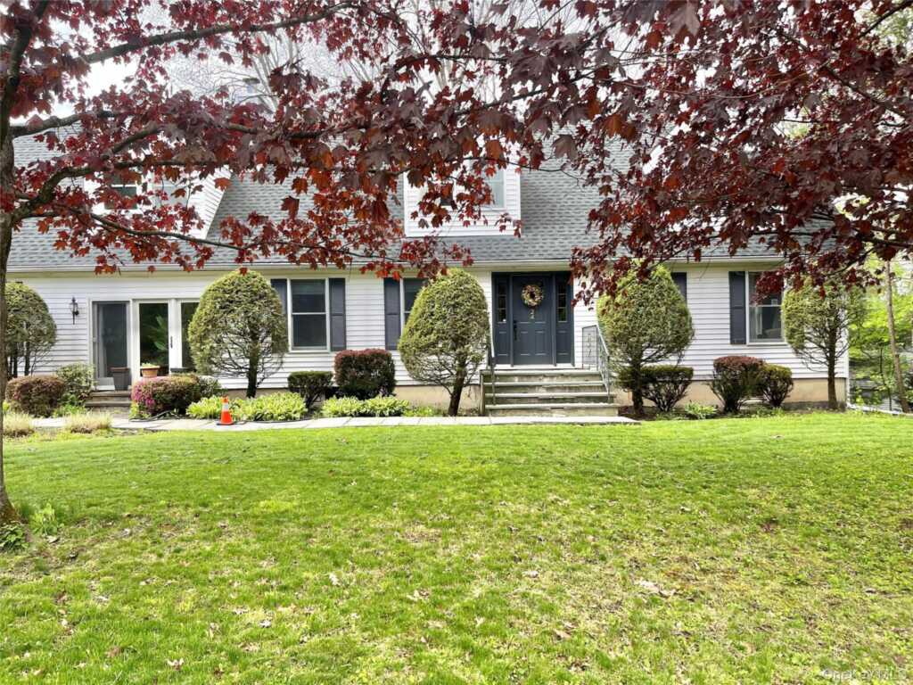 24 Bonticou View Drive, New Paltz, NY 12561